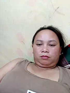 -Kitty-92 online show from October 7, 2025, 1:41 pm