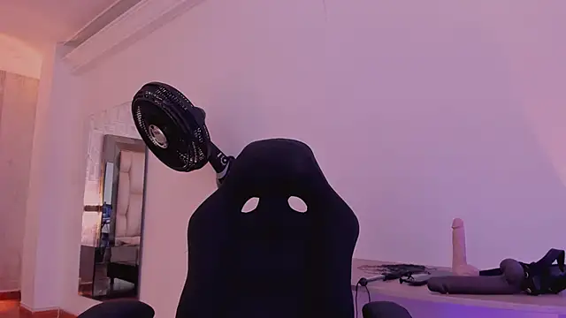 Snapshot of AnnaraLein chatting on October 24, 2025, 3:36 am AnnaraLein online show from October 24, 2025, 3:36 am