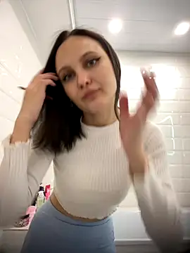 Apple Brandy online show from September 9, 2025, 11:10 am