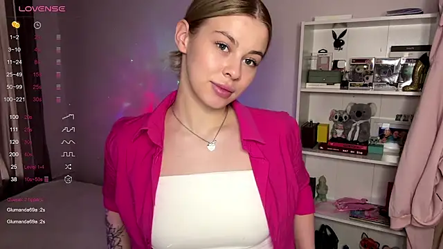 Lil Elisa online show from November 4, 2025, 10:25 am