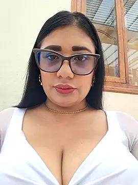 Monse--145 online show from October 1, 2025, 2:01 pm