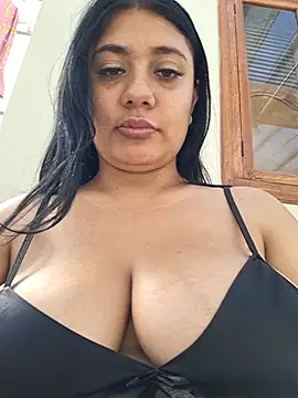 Monse--145 online show from April 4, 2026, 1:52 pm