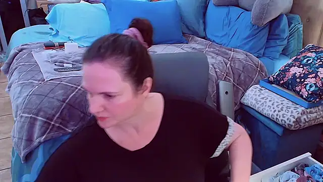 ninajaymes online show from February 3, 2026, 4:21 am