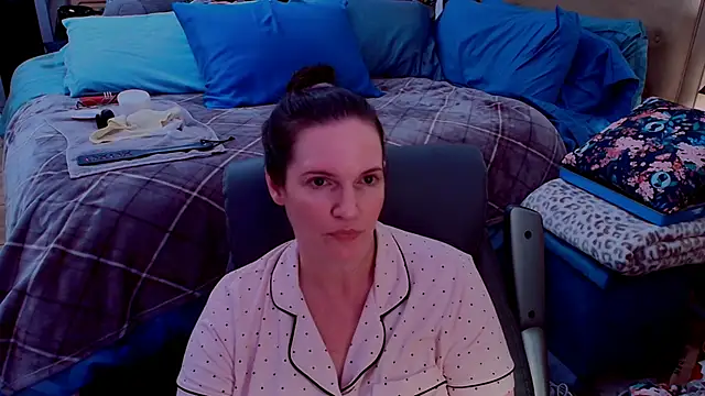 Snapshot of ninajaymes chatting on May 18, 2026, 11:32 pm ninajaymes online show from May 18, 2026, 11:32 pm
