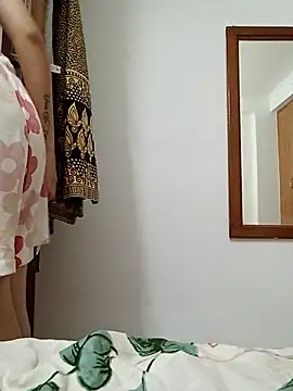 Snapshot of miss_raavy chatting on June 27, 2026, 8:52 am miss raavy online show from June 27, 2026, 8:52 am