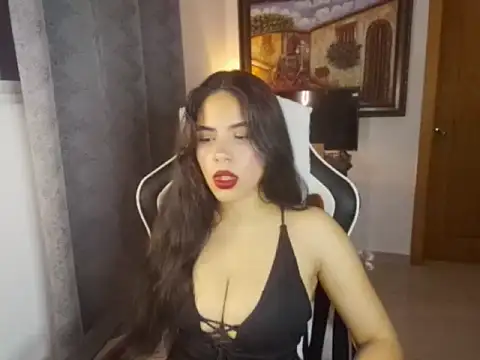 Snapshot of SuperNovaXOX chatting on November 2, 2025, 6:05 am SuperNovaXOX online show from November 2, 2025, 6:05 am