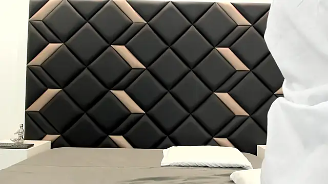 GeraldineSandoval online show from March 20, 2026, 5:51 pm