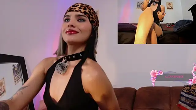 La Diabla 111  online show from May 22, 2026, 1:39 pm