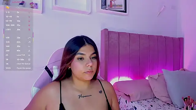 AliceThundeer online show from September 20, 2025, 4:13 am