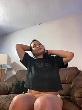 Snapshot of SoakedUpKitty- chatting on July 25, 2026, 1:36 am SoakedUpKitty- online show from July 25, 2026, 1:36 am