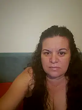 PerleRaree online show from June 26, 2026, 8:24 pm