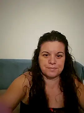 PerleRaree online show from June 27, 2026, 9:09 pm
