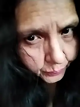 tishaluck29 online show from September 18, 2025, 5:15 pm