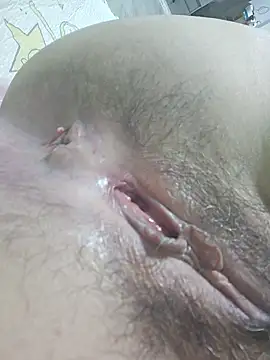 Snapshot of sklkeee05 chatting on October 17, 2025, 8:50 am sklkeee05 online show from October 17, 2025, 8:50 am