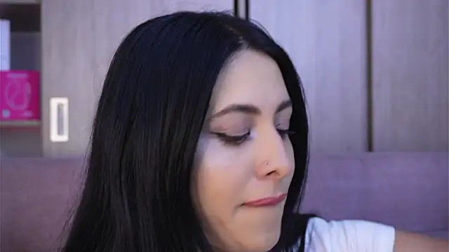 SophiieCumsx online show from March 27, 2026, 3:12 am