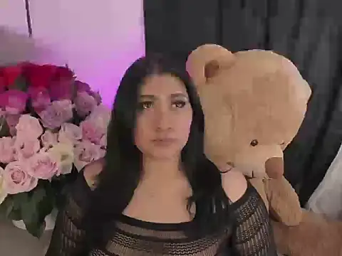 Snapshot of Elyross1_ chatting on October 29, 2025, 11:06 pm Elyross1 online show from October 29, 2025, 11:06 pm