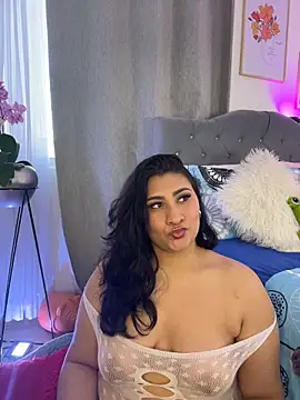 Snapshot of Elyross1_ chatting on November 8, 2025, 9:24 pm Elyross1 online show from November 8, 2025, 9:24 pm