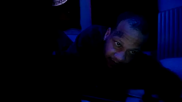 Snapshot of Sexdemonfrfr chatting on February 16, 2026, 12:12 pm Sexdemonfrfr online show from February 16, 2026, 12:12 pm