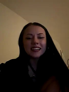 SamiraSchulz online show from September 12, 2025, 6:41 pm