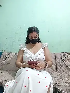 Snapshot of the_saavi chatting on June 6, 2026, 6:45 pm the saavi online show from June 6, 2026, 6:45 pm