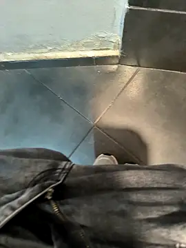 penchis90 online show from April 8, 2026, 3:56 pm