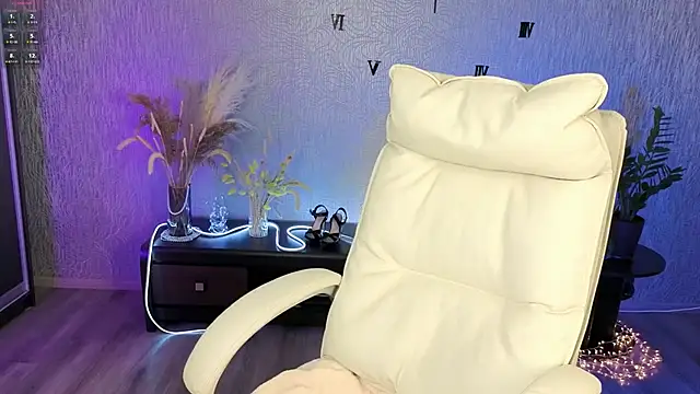 NikkiiStill online show from January 19, 2026, 12:58 am