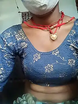 Snapshot of Sharmili_xx chatting on October 4, 2025, 10:57 am Sharmili xx online show from October 4, 2025, 10:57 am