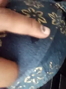 Snapshot of Sharmili_xx chatting on October 10, 2025, 11:37 pm Sharmili xx online show from October 10, 2025, 11:37 pm