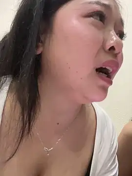 smgirls online show from October 16, 2025, 3:13 pm