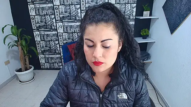 Snapshot of PamelaJohnsonn chatting on September 18, 2025, 4:47 am PamelaJohnsonn online show from September 18, 2025, 4:47 am