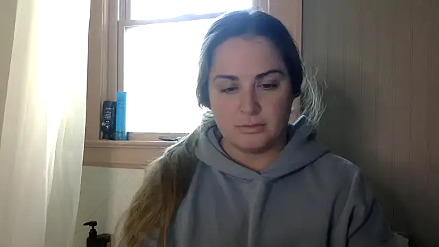 Snapshot of Boujeebonlyfan chatting on October 27, 2025, 1:37 pm Boujeebonlyfan online show from October 27, 2025, 1:37 pm