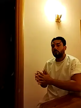 axsimil online show from September 30, 2025, 11:37 am