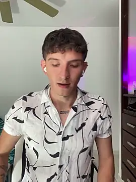 MelinaVelvet online show from April 9, 2026, 7:08 pm