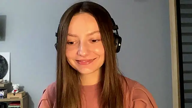 SoulHiperAgne  online show from October 19, 2025, 1:12 pm