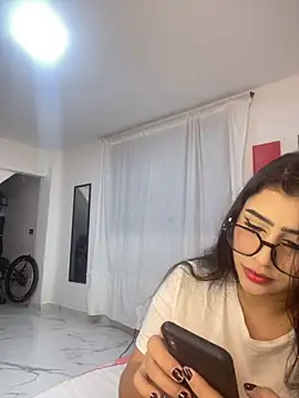 Sweet and Rous0 online show from October 7, 2025, 3:25 am