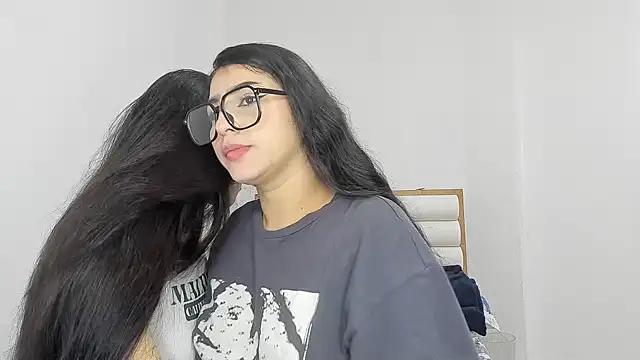 Sweet and Rous0 online show from March 13, 2026, 12:12 pm