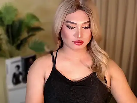 UrGoddess Kiera online show from October 13, 2025, 7:47 pm