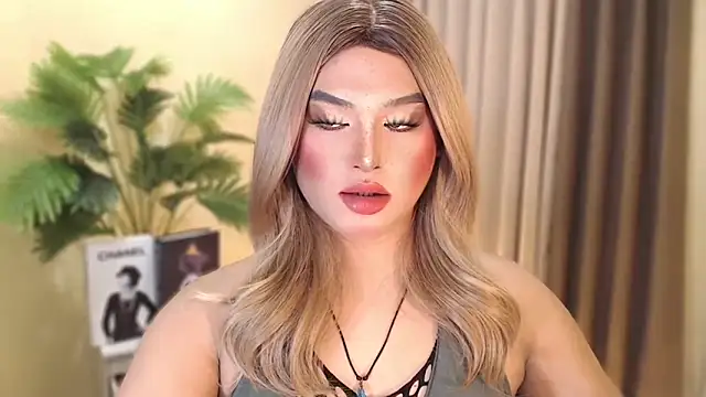 UrGoddess Kiera online show from October 23, 2025, 5:01 pm