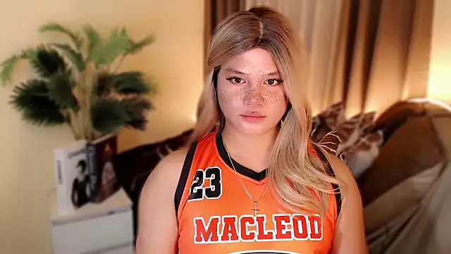 UrGoddess Kiera online show from November 6, 2025, 11:55 am