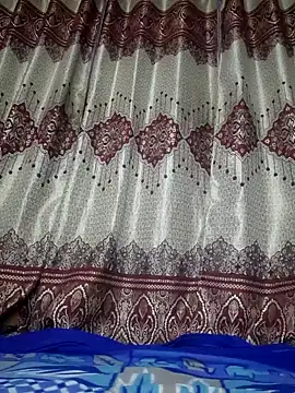 Snapshot of wow_couple chatting on October 24, 2025, 1:29 pm wow couple online show from October 24, 2025, 1:29 pm