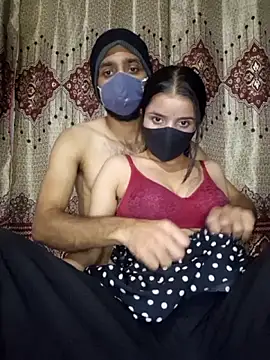 Snapshot of wow_couple chatting on October 26, 2025, 1:39 pm wow couple online show from October 26, 2025, 1:39 pm