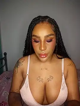 Queen Amara online show from April 30, 2026, 3:57 am