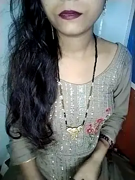 Komal-Rajput online show from October 6, 2025, 6:38 pm