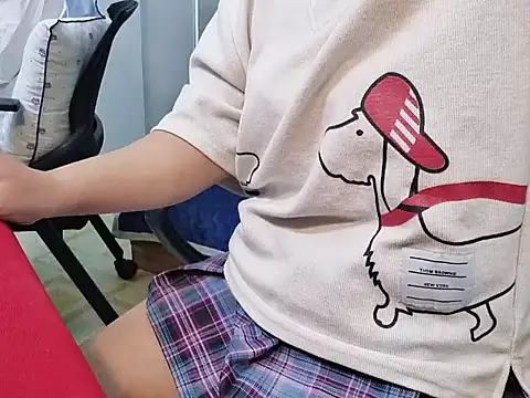 Ami 8x online show from November 23, 2025, 6:46 am