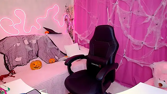 MaryamXSX online show from October 31, 2025, 1:17 am