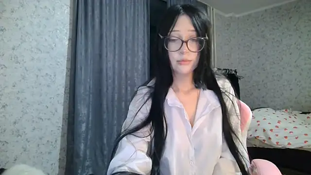 KeicyKlark online show from September 28, 2025, 6:02 pm