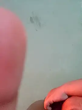 bitch-horny online show from January 19, 2026, 3:05 pm