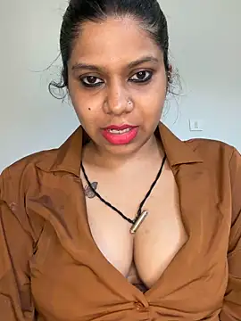 SpicykhalifaX online show from May 27, 2026, 11:29 am