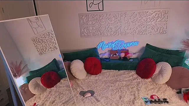 Mari69Juana online show from October 12, 2025, 6:07 pm