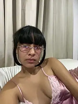 yourbabysquirt online show from November 18, 2025, 5:34 am